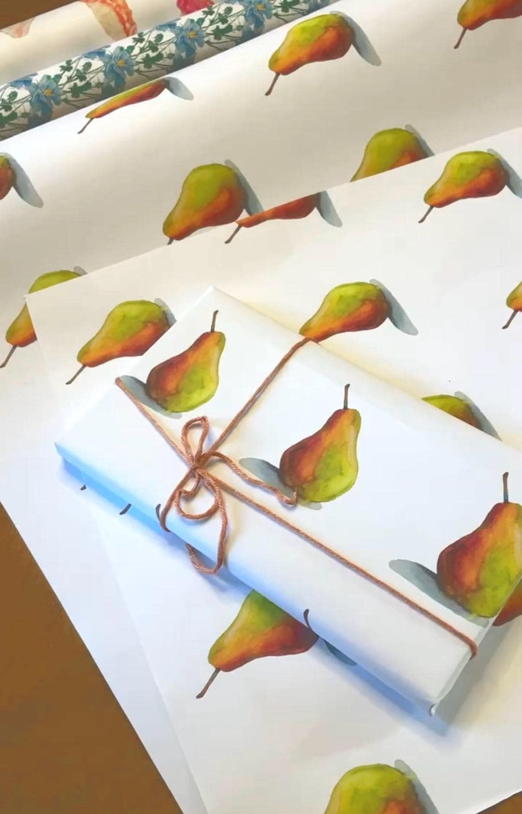 Watercolor Pear Wrapping Paper: Botanical Fruit Print, Eco-Friendly Gift Wrap